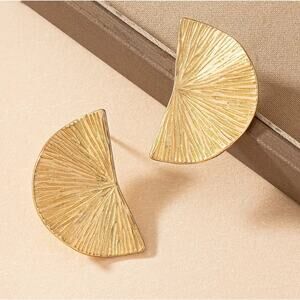 Gold Textured Earrings